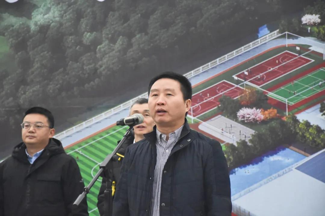 南县县委书记罗讯宣布项目开工